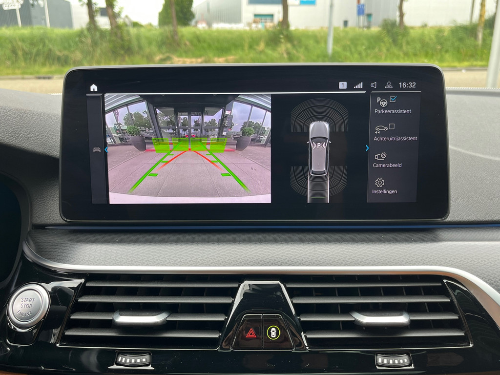 BMW 5 Serie Touring 530e xDrive High Exe M-Sport – Pano – Camera – Leder – Ambient Light – Carplay – Navi – 292PK - Afbeelding 21