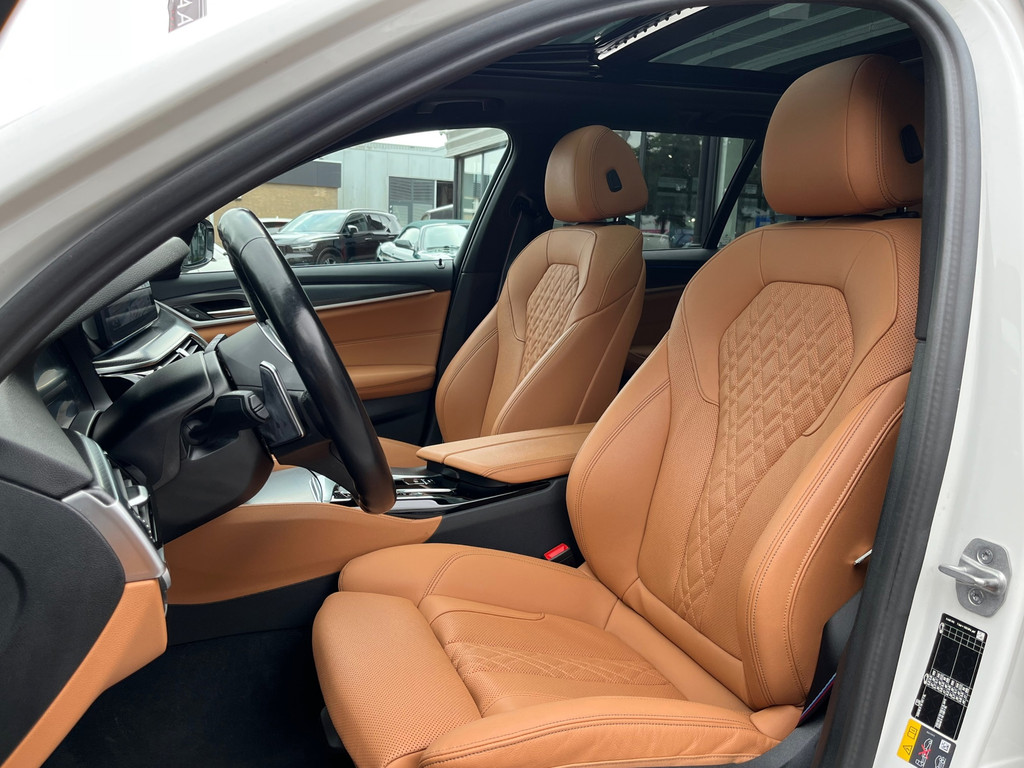 BMW 5 Serie Touring 530e xDrive High Exe M-Sport – Pano – Camera – Leder – Ambient Light – Carplay – Navi – 292PK - Afbeelding 27