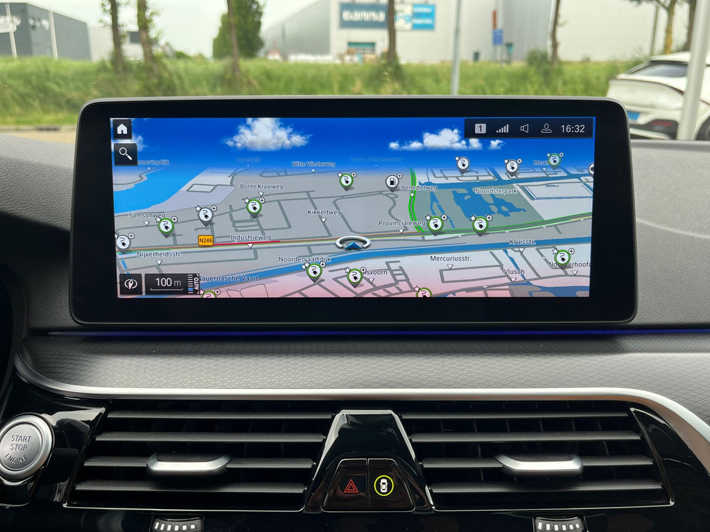 BMW 5 Serie Touring 530e xDrive High Exe M-Sport – Pano – Camera – Leder – Ambient Light – Carplay – Navi – 292PK - Afbeelding 37