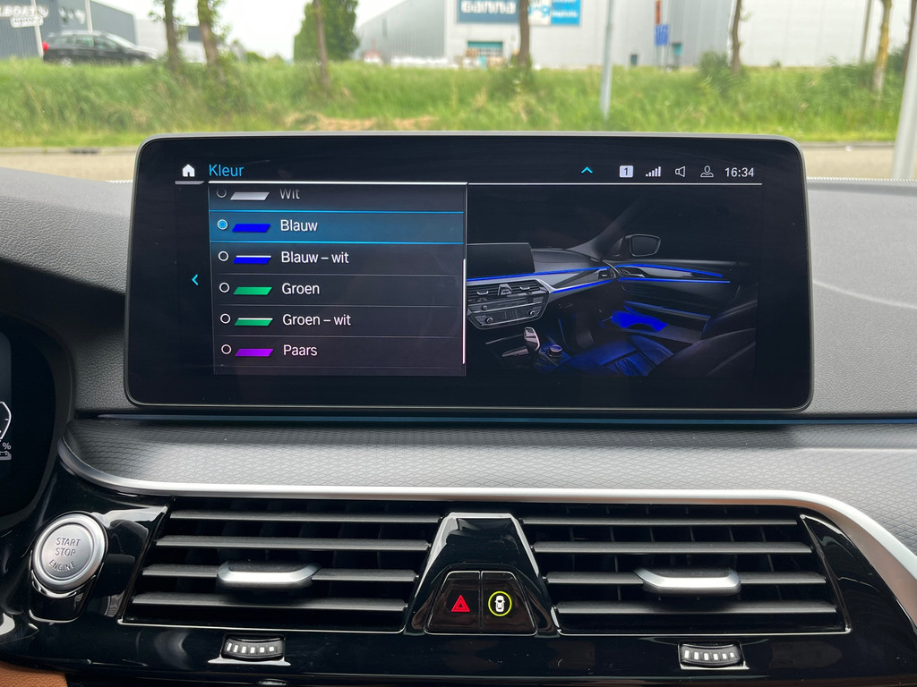 BMW 5 Serie Touring 530e xDrive High Exe M-Sport – Pano – Camera – Leder – Ambient Light – Carplay – Navi – 292PK - Afbeelding 42