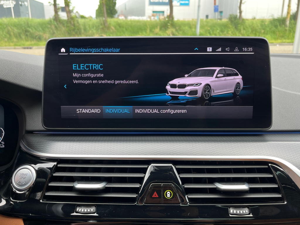 BMW 5 Serie Touring 530e xDrive High Exe M-Sport – Pano – Camera – Leder – Ambient Light – Carplay – Navi – 292PK - Afbeelding 47