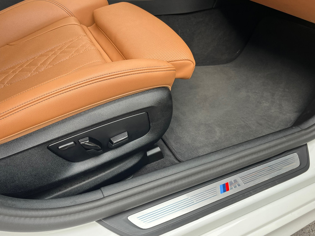 BMW 5 Serie Touring 530e xDrive High Exe M-Sport – Pano – Camera – Leder – Ambient Light – Carplay – Navi – 292PK - Afbeelding 53