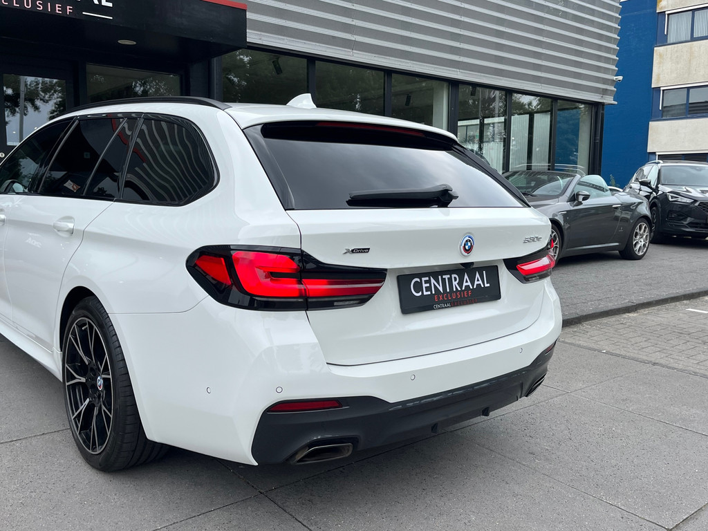 BMW 5 Serie Touring 530e xDrive High Exe M-Sport – Pano – Camera – Leder – Ambient Light – Carplay – Navi – 292PK - Afbeelding 58