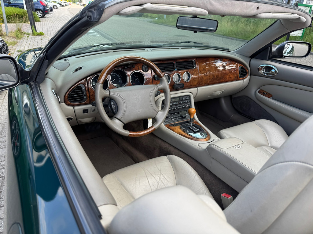 Jaguar XK8 4.0 V8 Convertible 363PK – Pdc – Leder – Stoelverwarming - Afbeelding 22