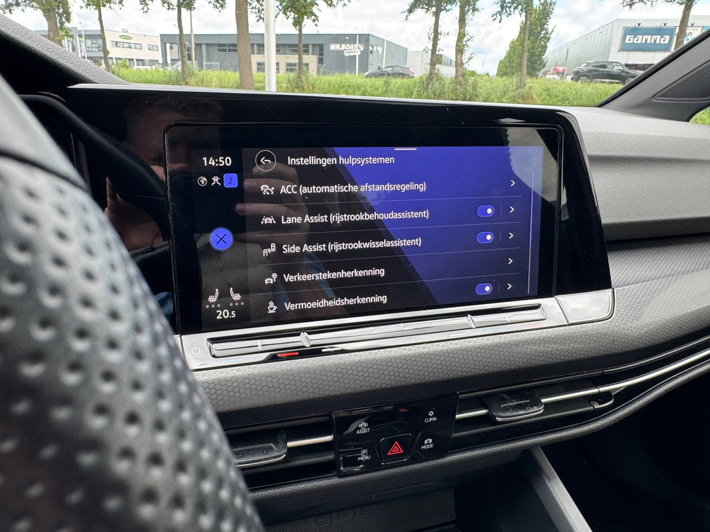 Volkswagen Golf GTI Clubsport 2.0 TSI 300PK – Pano – Camera – IQ Light – ACC – Carplay – Ambient Light - Afbeelding 10