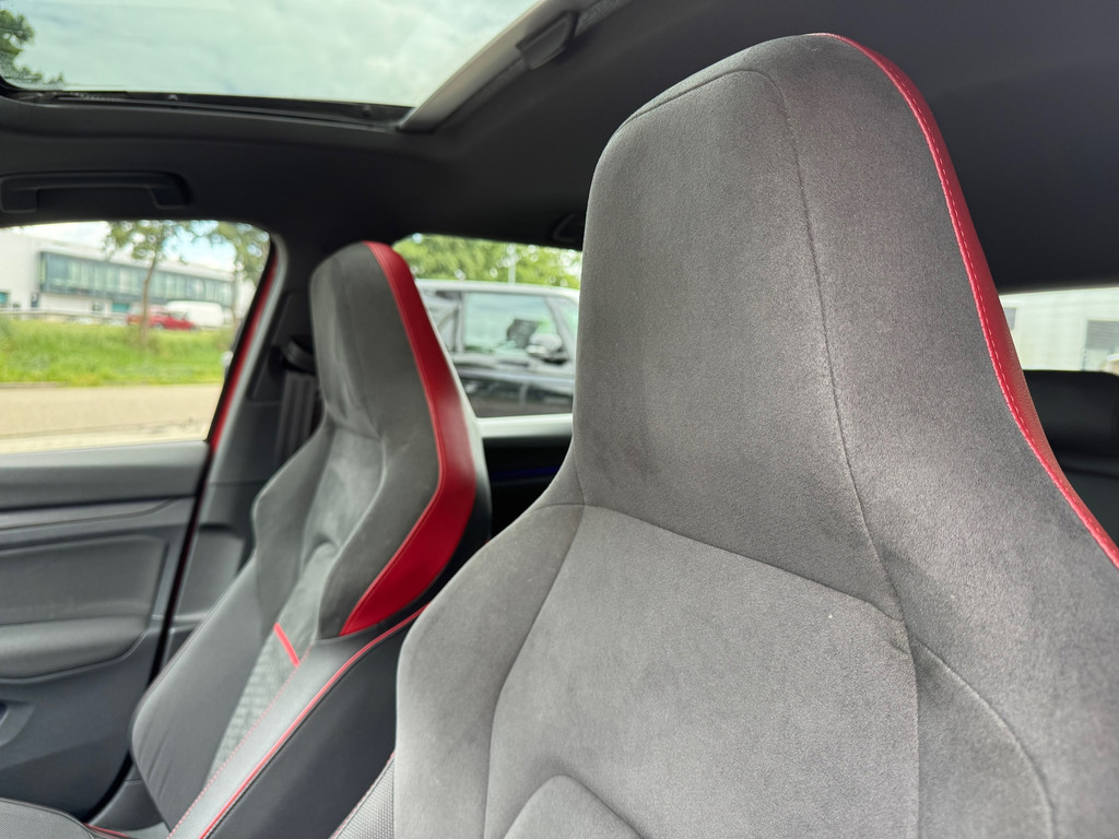 Volkswagen Golf GTI Clubsport 2.0 TSI 300PK – Pano – Camera – IQ Light – ACC – Carplay – Ambient Light - Afbeelding 38