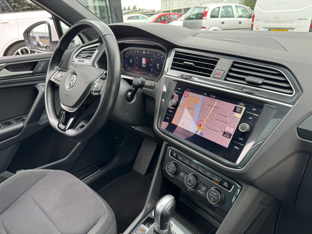 Volkswagen Tiguan 1.5 TSI DSG R-Line Pano – NL-auto – Virtual – ACC – Camera – Carplay – Keyless - Afbeelding 24