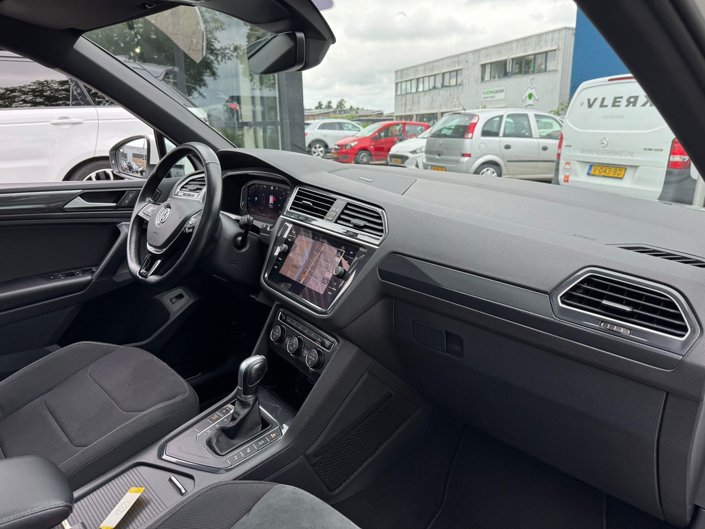 Volkswagen Tiguan 1.5 TSI DSG R-Line Pano – NL-auto – Virtual – ACC – Camera – Carplay – Keyless - Afbeelding 7